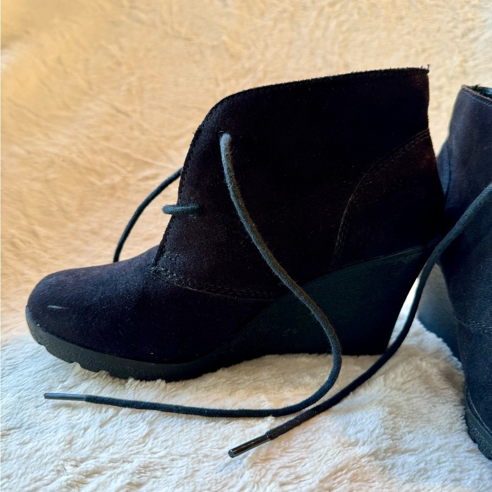 Fun White Mountain shoes!